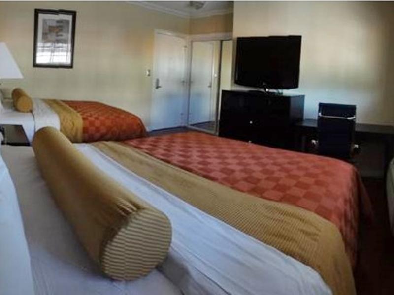 Metropolitan Inn & Suites Лос Анджелис Екстериор снимка